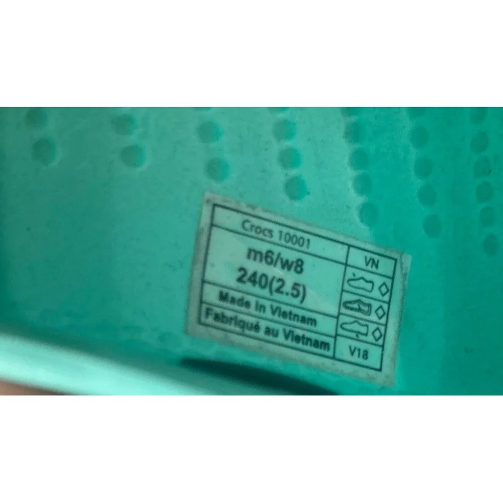 Crocs Classic Clogs Unisex W 8 / M 6 Mint Green Slip On Lightweight Casual